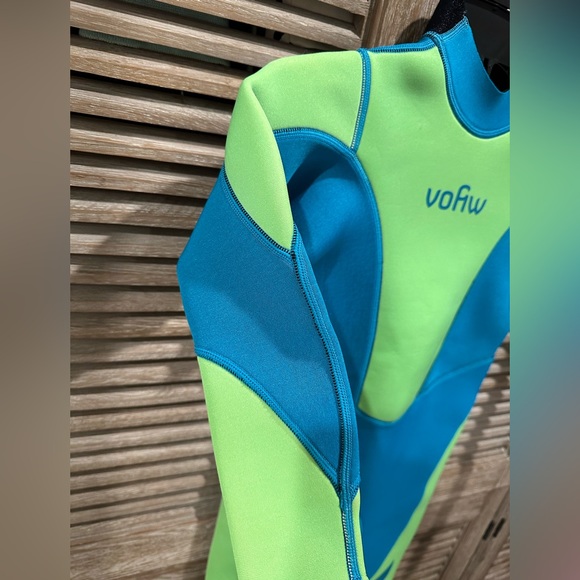 Vofiw kids size 10 wetsuit blue/green - Picture 4 of 8